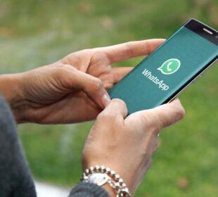 E-mail ou WhatsApp? Use os dois, diz especialista