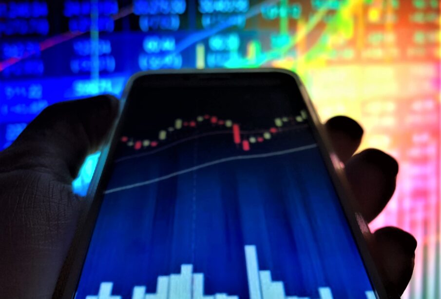 Mercados hoje notícias: minério cai e petróleo sobe nesta quinta