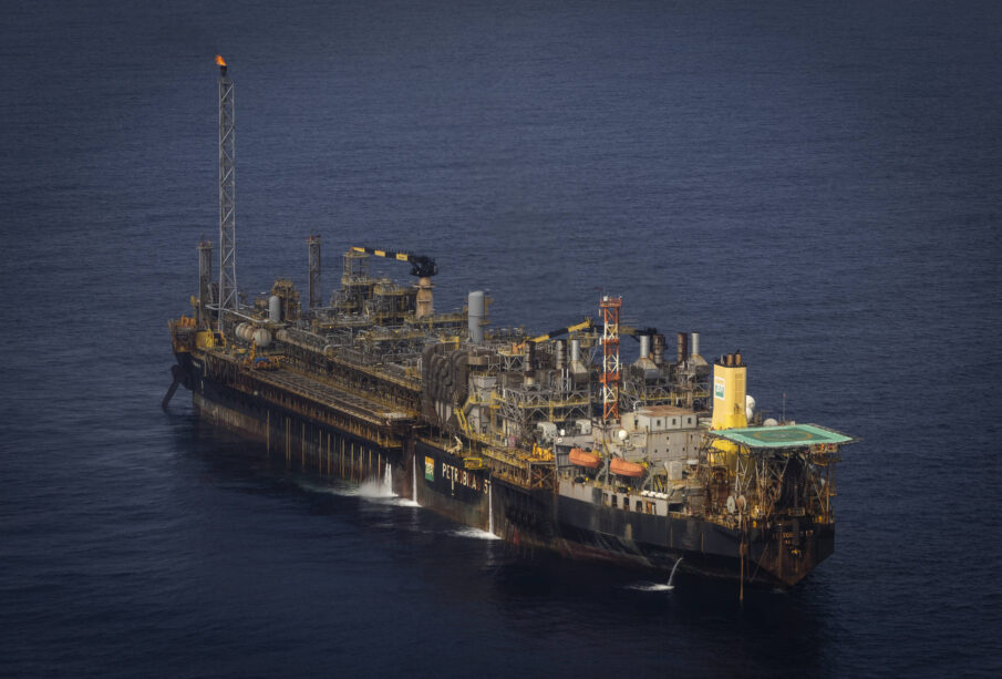 Exportação de petróleo do Brasil para a China dobra no 1º tri de 2026