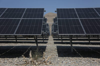 Energia renovável 2025: quase 50% da eletricidade global
