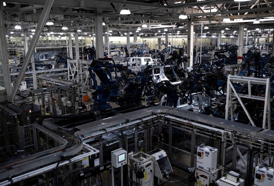 Pentágono aciona GM e Ford para ampliar produção de armas