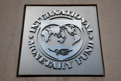 FMI eleva previsão de crescimento do Brasil para 1,9% em 2026