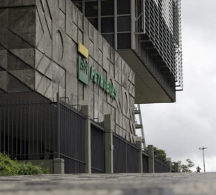 Petrobras reafirma política de preços de combustíveis em comunicado