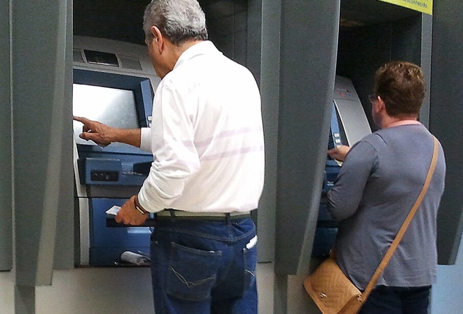 Aposentadoria PCD: 10 problemas de saúde que garantem benefício