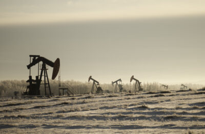 Queda do petróleo: WTI perde mais de 7% com negociações EUA-Irã