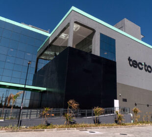 Tecto anuncia US$ 2 bilhões para expansão de data centers