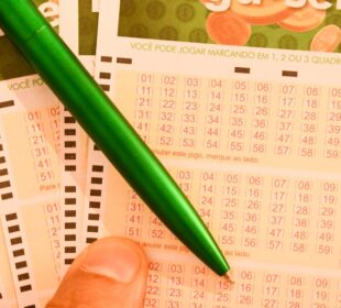 Mega-Sena acumulada pode pagar R$ 52 milhões; veja números