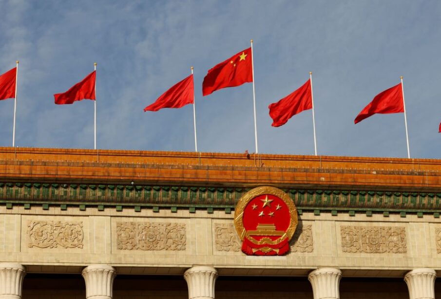 China culpa EUA e Israel por fechamento do Estreito de Ormuz