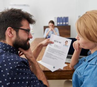 Como responder sobre seu maior defeito em entrevistas, segundo a IA
