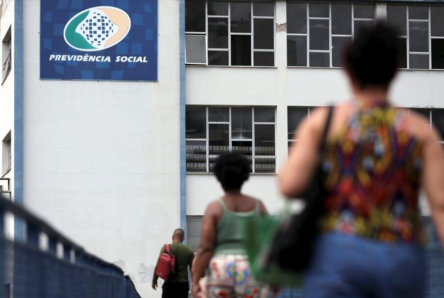 TCU suspende crédito consignado INSS por falhas no sistema