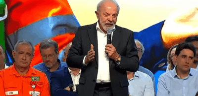 Lula avalia ofensiva contra Petrobras por alta de preços