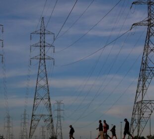 Conta de luz alta supera inflação e pesa no bolso do brasileiro