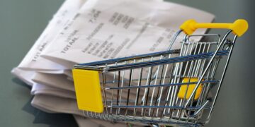 Vendas no varejo caem 3% em abril, pior resultado em um ano