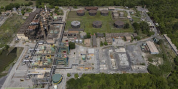 Aneel suspende homologação de leilão de energia de R$ 515 bilhões