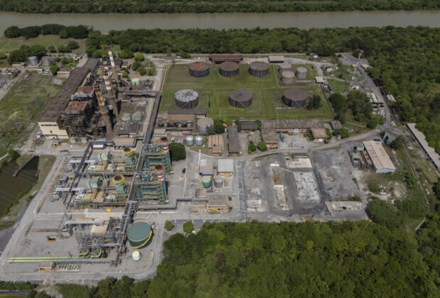 Aneel suspende homologação de leilão de energia de R$ 515 bilhões