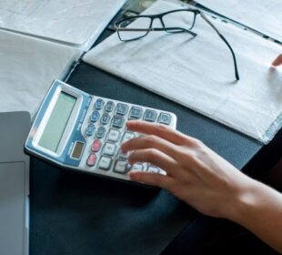 Calculadora renegociação dívidas: governo lança ferramenta