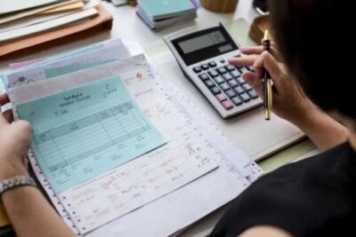 Dívidas com bancos somam R$ 557,7 bi e atingem 49% dos brasileiros