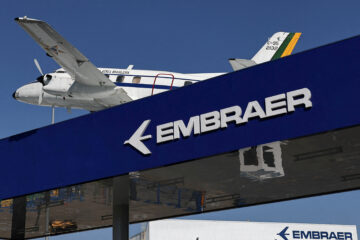 Embraer lucro ajustado 1T26 cai 51,5% para R$ 145,4 mi