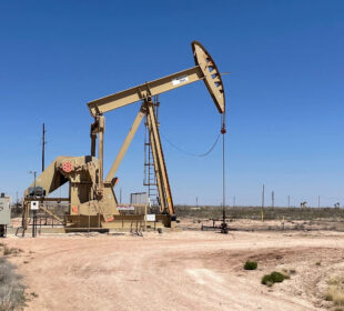 Petróleo cai mais de 6% após Trump falar em estágios finais com Irã