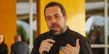 Governo Lula lançará crédito para motorista de aplicativo