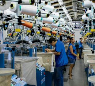 Produção industrial Brasil 2025 tem pior desempenho desde 2022