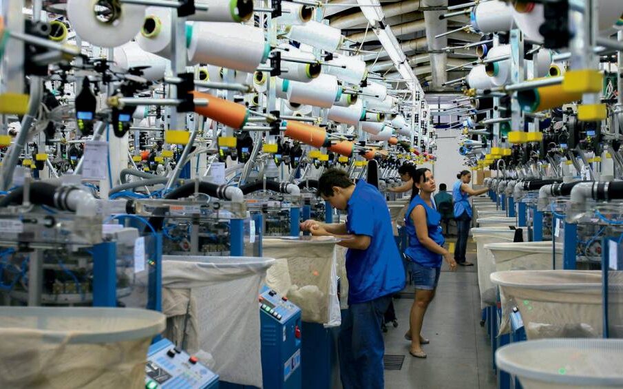 Produção industrial Brasil 2025 tem pior desempenho desde 2022