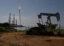 Petróleo fecha em queda de quase 7% com otimismo sobre negociações EUA-Irã