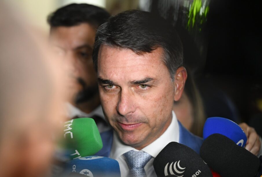 Primeiro teste eleitoral coloca favoritismo do real em xeque