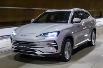 3 marcas chinesas chegam ao Brasil em 2026 e pressionam BYD