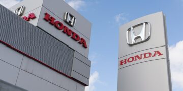 Honda tem primeiro prejuízo em quase 70 anos após recuo em carros elétricos