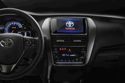 Toyota Corolla desconto R$ 45 mil: guerra com BYD Song