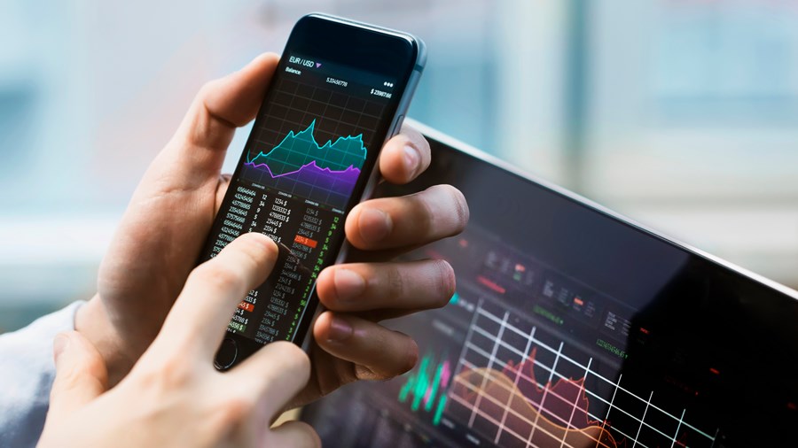 Ibovespa sobe com acordo EUA-Irã, mas petróleo pressiona