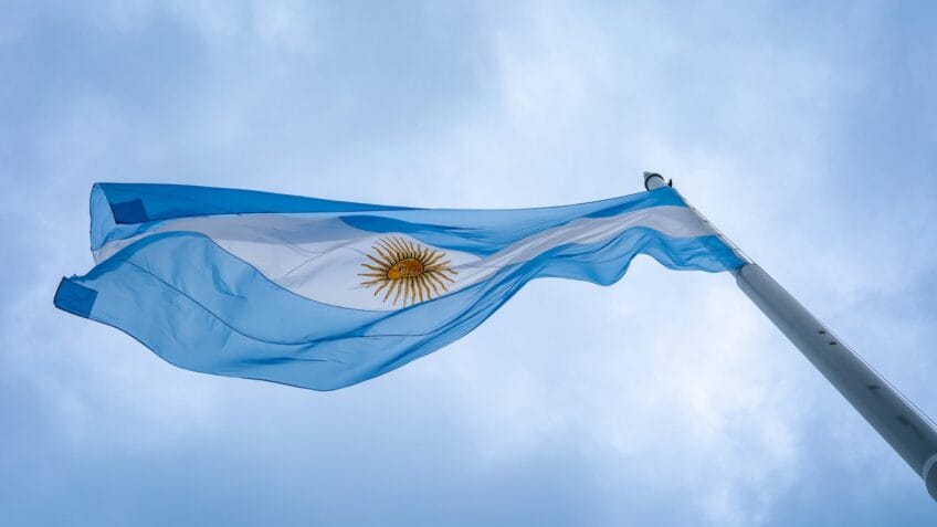 Atividade econômica da Argentina cresce 3,5% em março