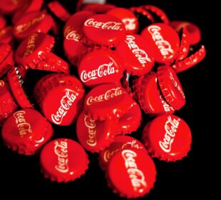 Coca-Cola anuncia fim de embalagens grandes no Brasil