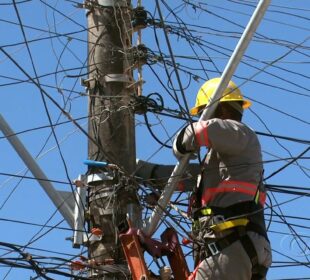 Renovação de concessões de energia em 13 estados; Enel excluída