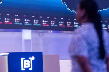 Petrobras PETR4 tomba com petróleo; IBC-Br e Focus no radar