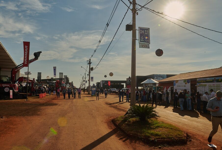 Agrishow 2026: queda de 22% nos negócios preocupa setor