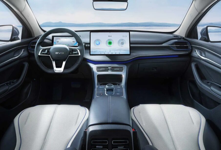BYD King GL 2026 desconto de R$ 25 mil ameaça Corolla e Nissan
