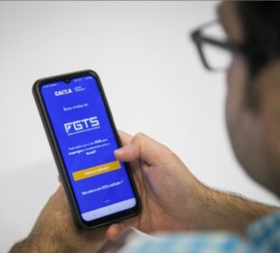 Saque-aniversário FGTS: Caixa antecipa pagamento a demitidos