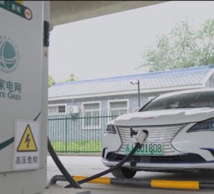 China aposta em carros elétricos para reduzir dependência de petróleo
