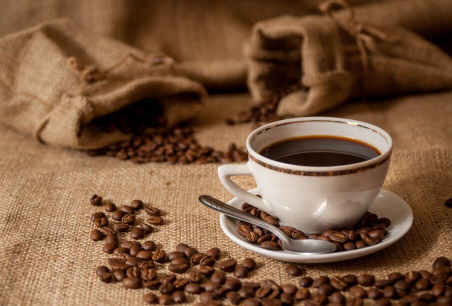 Preço do café tradicional cai em abril de 2025