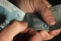 Salário médio do trabalhador atinge R$ 3.722 em 2026