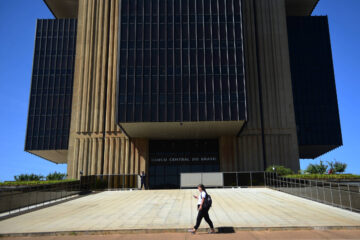Decisões do Copom e TCU fragilizam economia