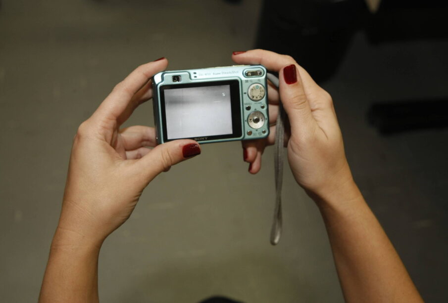 Geração Z impulsiona vendas de câmeras digitais