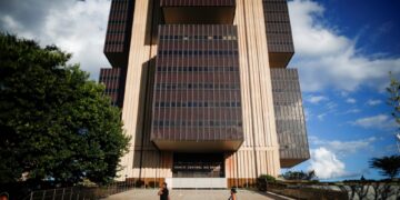 Instituições financeiras defendem BC e questionam decisões judiciais