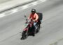 Governo prepara linha de crédito para moto de entregadores