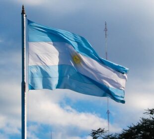 Argentina economia Milei: crescimento e queda da inflação