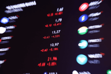 Ibovespa sobe 0,87% após dados dos EUA e Brasil