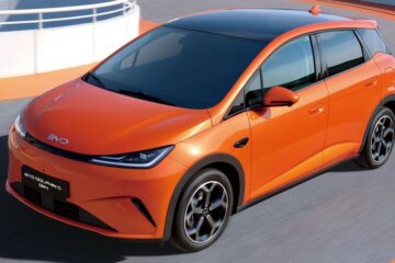BYD Dolphin Hybrid: hatch híbrido com mais de 1000 km de autonomia