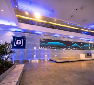 Ibovespa Futuro hoje sobe com Durigan e tensão no Oriente Médio
